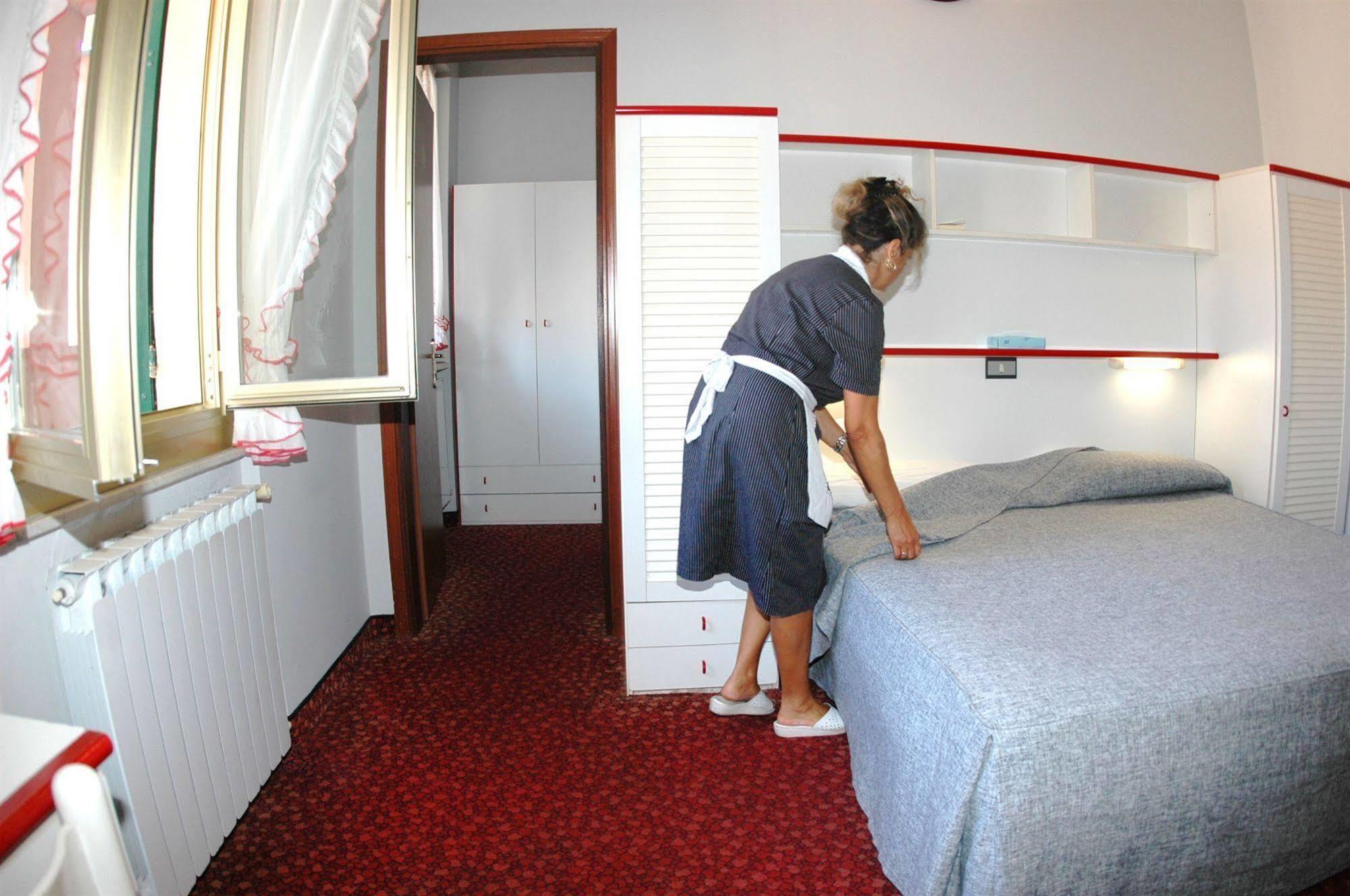 Hotel Flory ซานตา มาร์เกอริตา ลีกูเร ภายนอก รูปภาพ